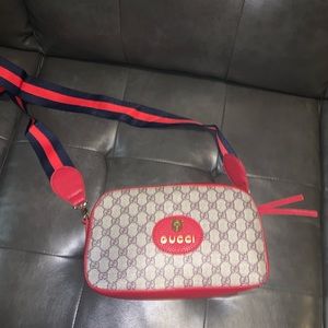 Gucci crossbody Purse